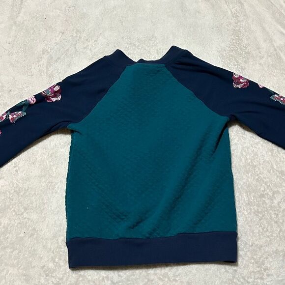 Jackets - girls zip up light jackets - set of 2 - size Medium - Picture 9 of 12